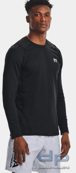 Under Armour ColdGear Fitted Crew Shirt in schwarz